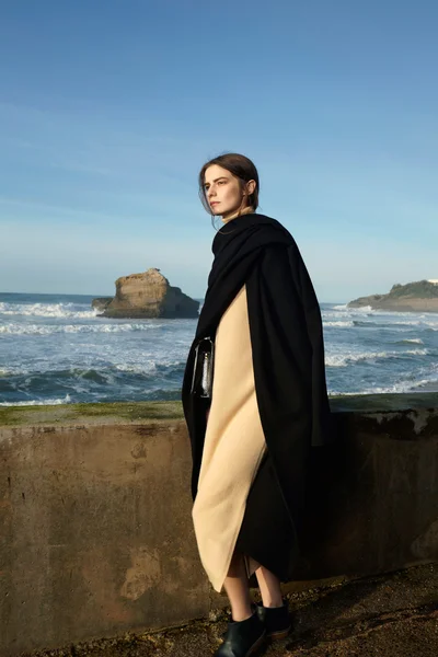 Look 19